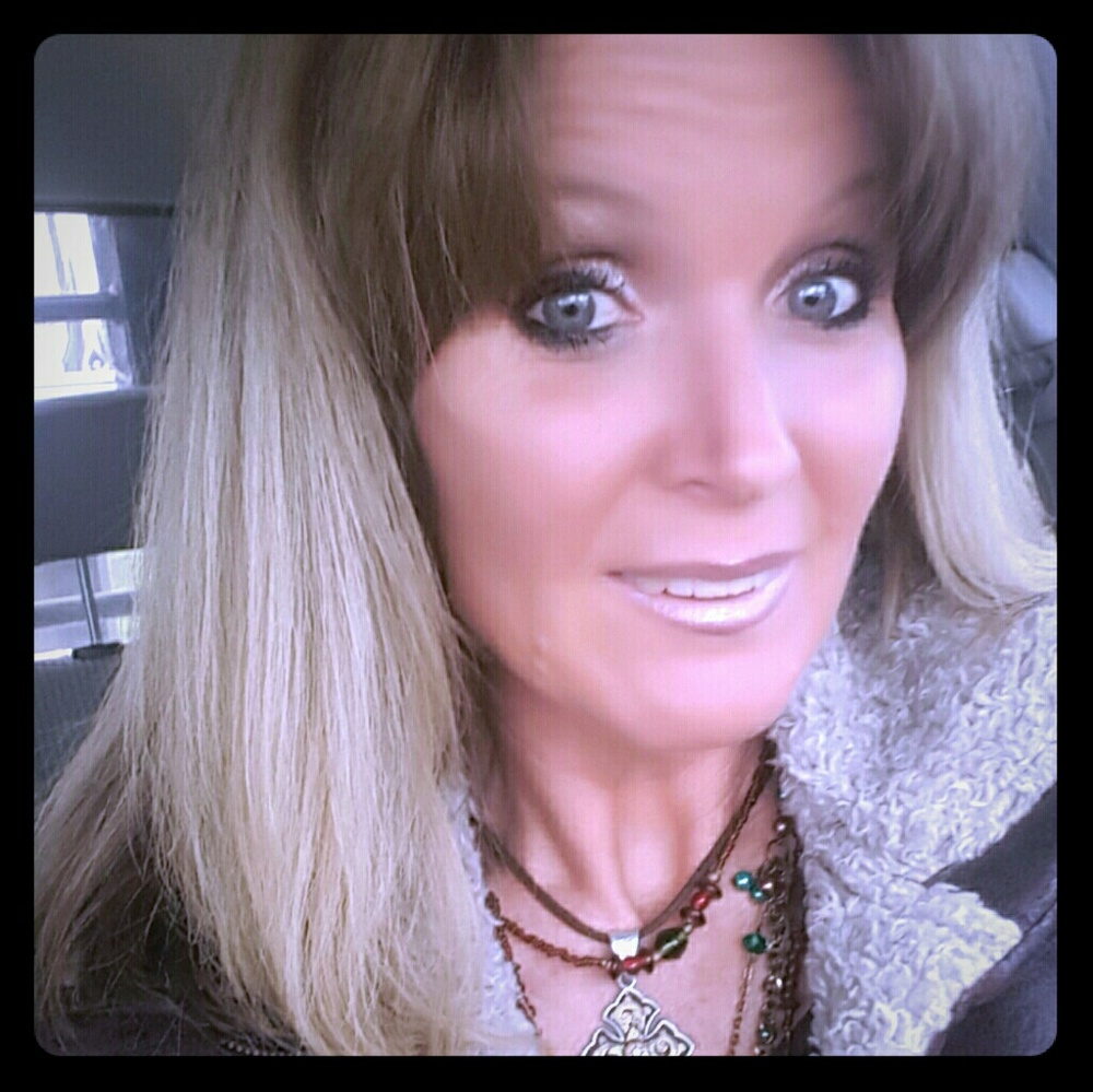 Meet your Posher, Melanie